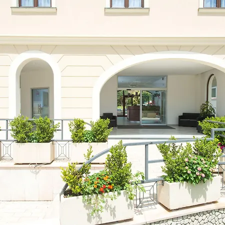 Hotel St. Giorgio Castel San Giorgio